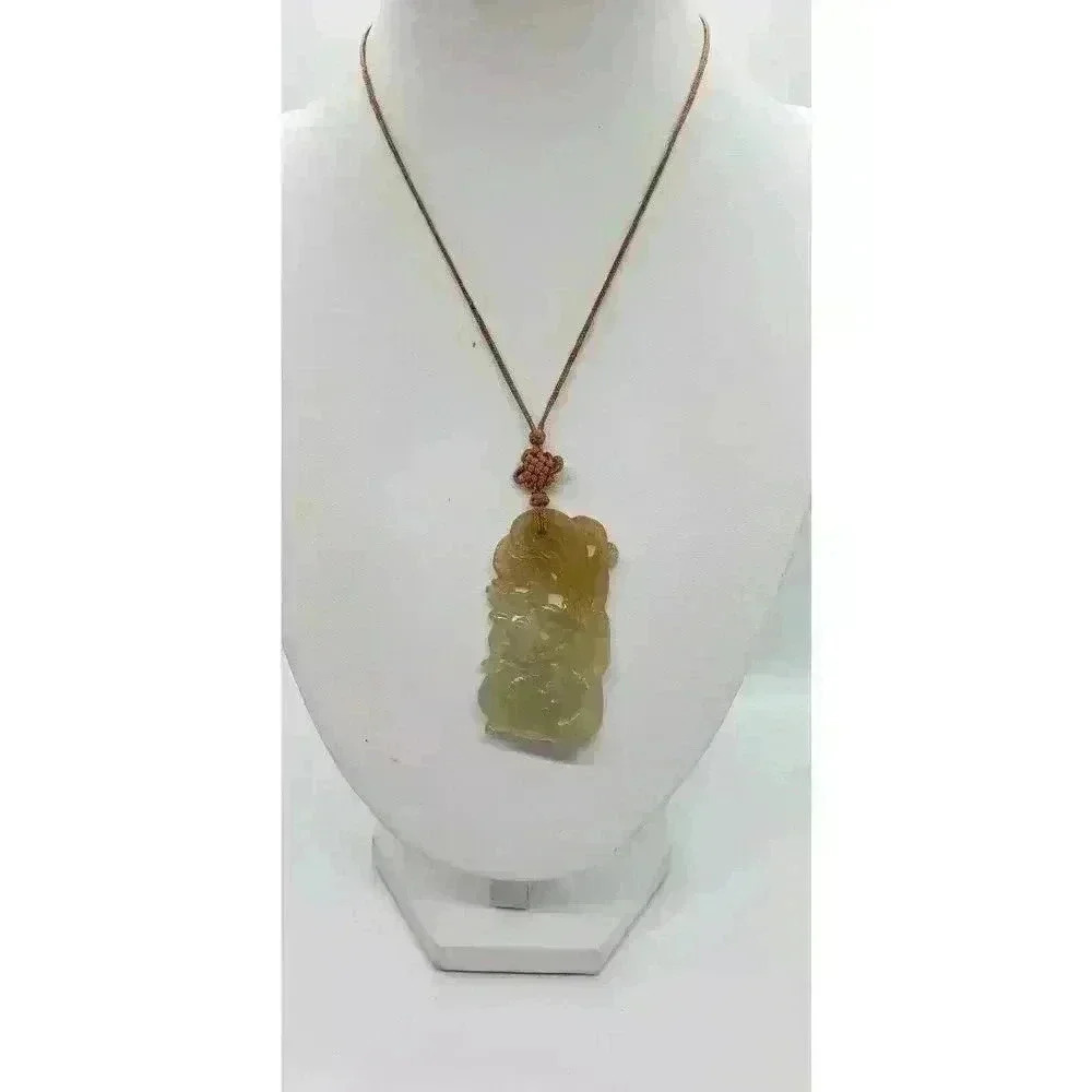 Vintage Jade Hand Carved necklace Pendant Necklace Peacock Beauty Luck Symbol
